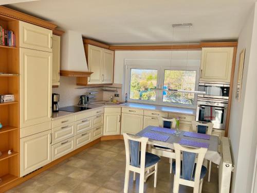 บริการและสิ่งอำนวยความสะดวก, Airhome16, Wohnung in Messenähe (Airhome16, Wohnung in Messenahe) in เมบุช
