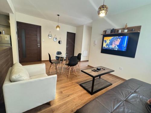 Departamento Premium amplio y moderno - zona Cine Center