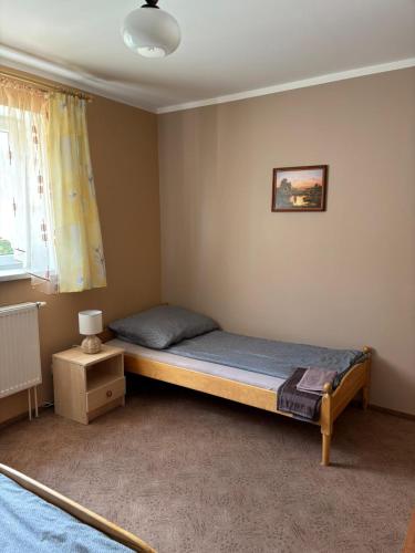 1 double bed, 1 twin bed