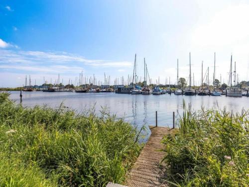 Surrounding environment, Tiny House in Anjum by Scenic Lake in Oostmahorn