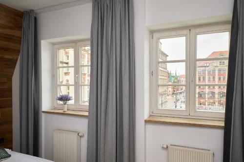 Two-Bedroom Apartment (6 Adults) image 8