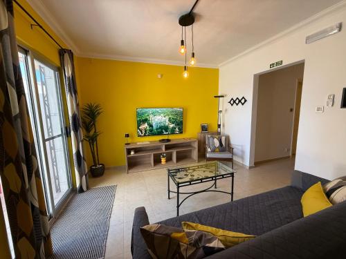 Camelia - 3 Bedroom Apt with terrace and Seaviews - Bugibba Promanade, St Paul's Bay (Foto 8)