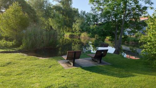 兒童遊樂場, Schöne helle Wohnung nähe Parkanlage (Schone helle Wohnung nahe Parkanlage) in 肯辛根