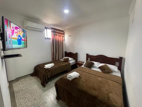 1 double bed, 1 twin bed