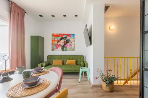 Valencia Beach Luxury Penthouse, Late Checkout, Валенсия (фото 4)