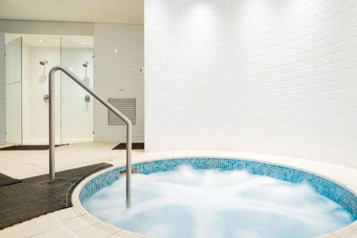 Spa, Paradox Sydney near Rocks Teppanyaki