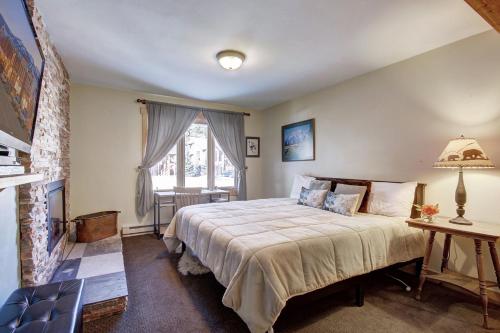 4 O'Clock Lodge D26 Apartment - image 6