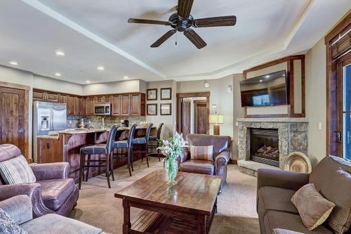 Crystal Peak Lodge 7304 Condo in Breckenridge, USA