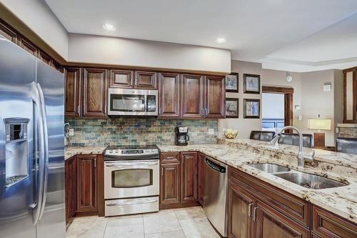 Crystal Peak Lodge 7304 Condo in Breckenridge, USA