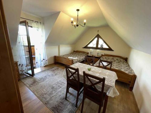 2 double beds