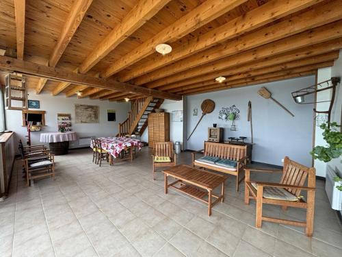 Gîte dans le plus ancien vignoble de France avec piscine partagée - FR-1-489-545 (Gite dans le plus ancien vignoble de France avec piscine partagee - FR-1-489-545) in 盧希蒙特方