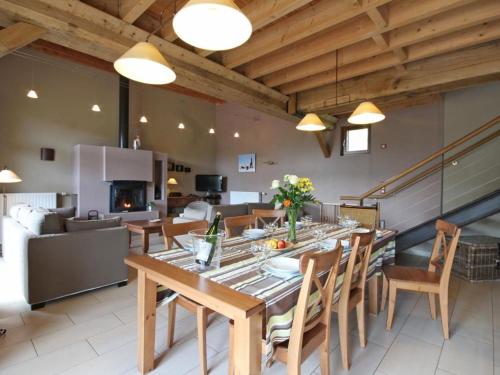 Gîte Juvigny-Sous-Andaine 6 pièces 12 personnes - FR-1-497-18 - main image