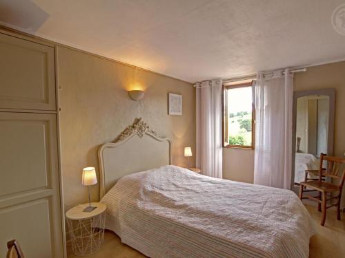 Gîte Belmont-de-la-Loire 7 pièces 13 personnes - FR-1-496-140 - image 12