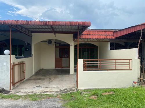Staycation Taiping Homestay in Simpang