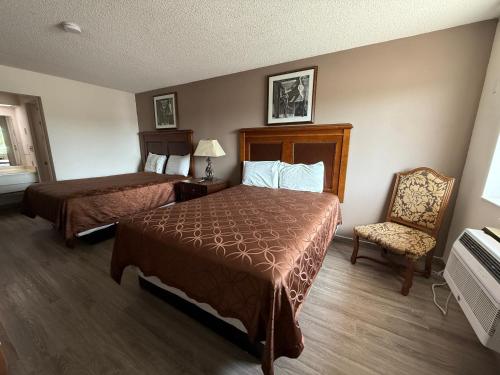 Island Inn - image 14