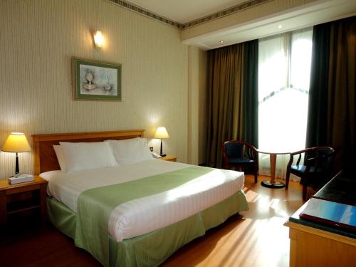 Beach Bay Hotel Muscat Image 11