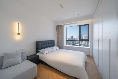 ZHome-Count luxury apartment, Шанхай (фото 3)