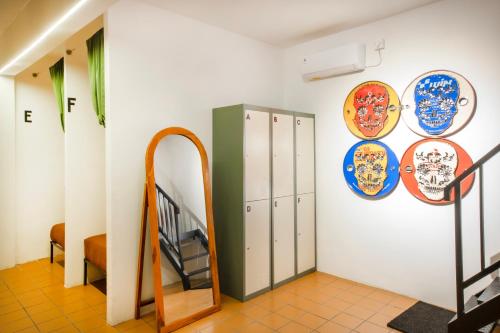 Camera condivisa, dormitorio misto