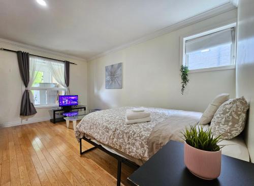 Central Downtown Toronto - Trinity Bellwood Park Room Type - Studio Apartment