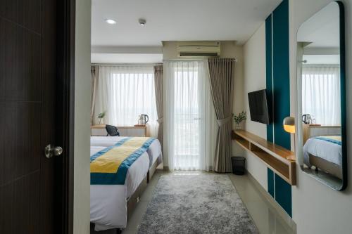 room detail thumbnail 2