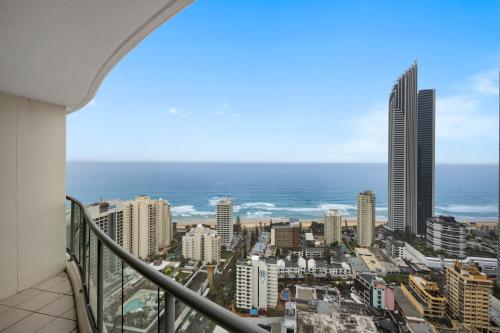 Lvl 37 Ocean View 3 Bedroom Apartment image 4