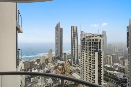 Lvl 37 Ocean View 3 Bedroom Apartment image 7
