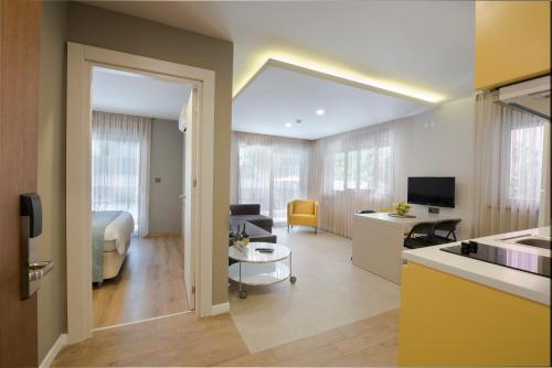 Trend Suites - image 10
