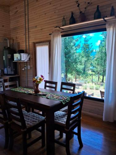Cabaña Aida Epuyén (Cabana Aida Epuyen) in Epuyen