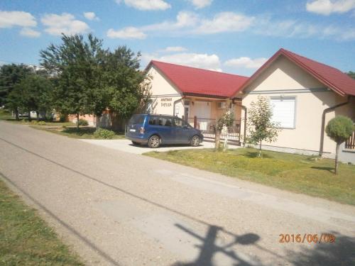 . Apartments Svetlica