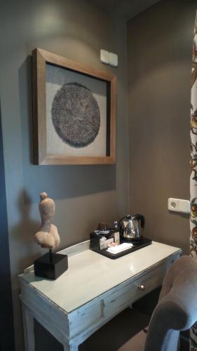 Hotel Moderno Puerta del Sol - image 3