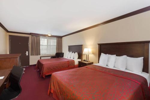 Days Inn by Wyndham Auburn - image 3