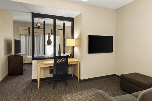 Cambria Hotel Columbus - Polaris - image 13
