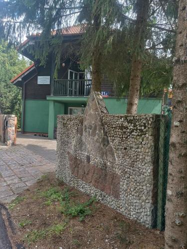 Zielony Zakątek nad Jeziorem (Zielony Zakatek nad Jeziorem) in Danowskie