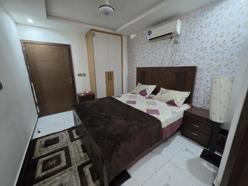 Modern 2BHK with Balcony Crown Mall & Residency Islamabad - image 14