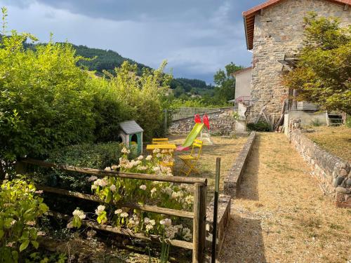 Échappée cublizienne gîte à louer Ronno