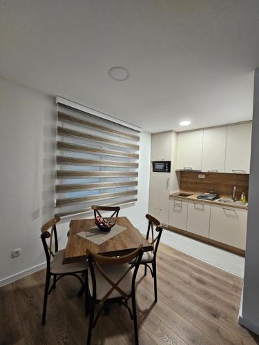 Apartment Anita Cetinje 2 in ستنيي