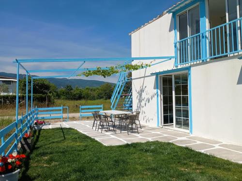 Blue garden in 스토미오