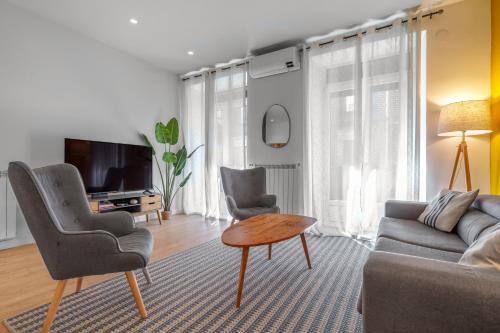 Two-Bedroom Apartment image 4
