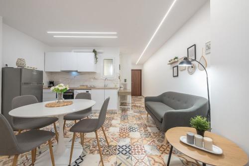 Ble Elia Thiseio Suite, Athen