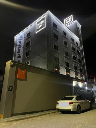 No 25 Hotel Namgumi Branch