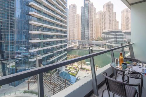Frank Porter - Silverene, Dubaj (fotografie 2)
