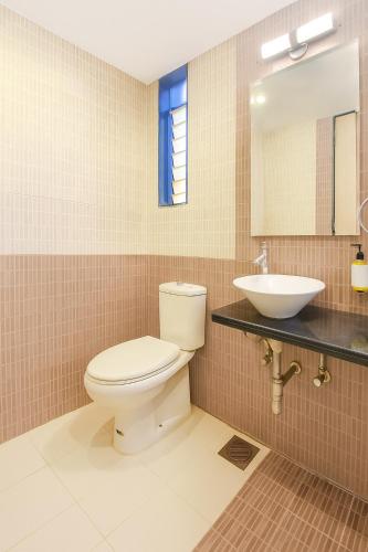 Bathroom, Hotel Vishal Inn in Lonavala