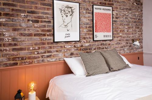 Settle in Southampton - Stylish Self Check-In Rooms & Suites - image 3