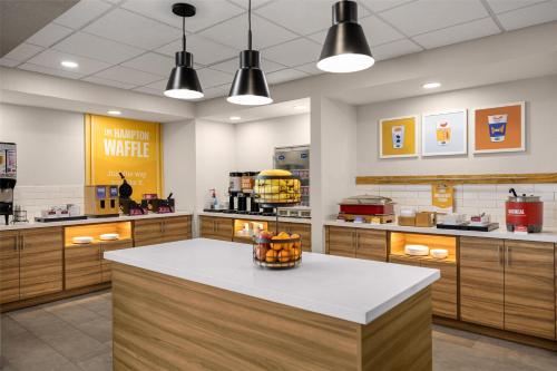 Hampton Inn & Suites Moline-Quad City Int'l Aprt in Moline, USA