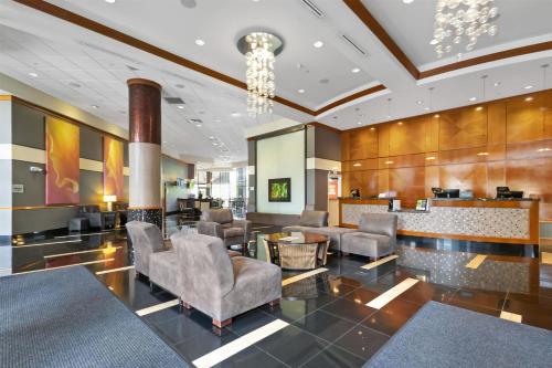 DoubleTree by Hilton Palm Beach Gardens - image 7