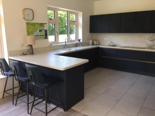 Entire 4 Bedroom Brand new Bungalow with Sea Views in Island