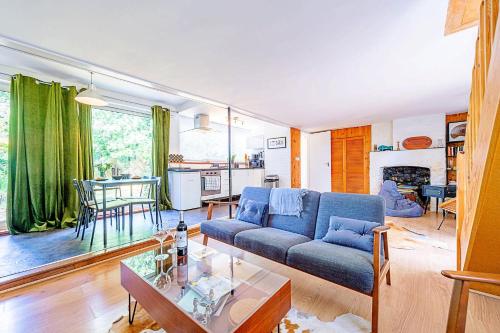 Общ салон/телевизионна зона, Finest Retreats - Hollybush Studio in Datchworth