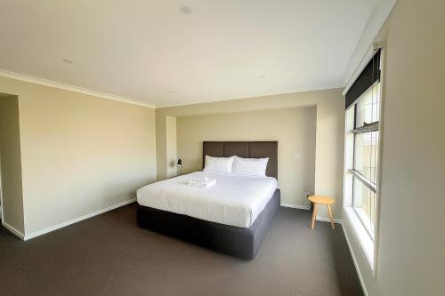 Casa Del Aria - Contemporary, Luxe Linens in 卡羅林斯溫泉