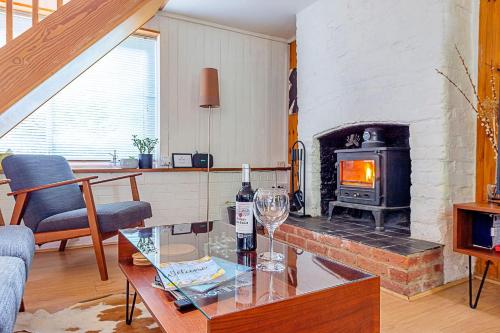 Общ салон/телевизионна зона, Finest Retreats - Hollybush Studio in Datchworth