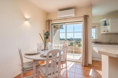 T2 Plaza Resort in Quatro Estradas